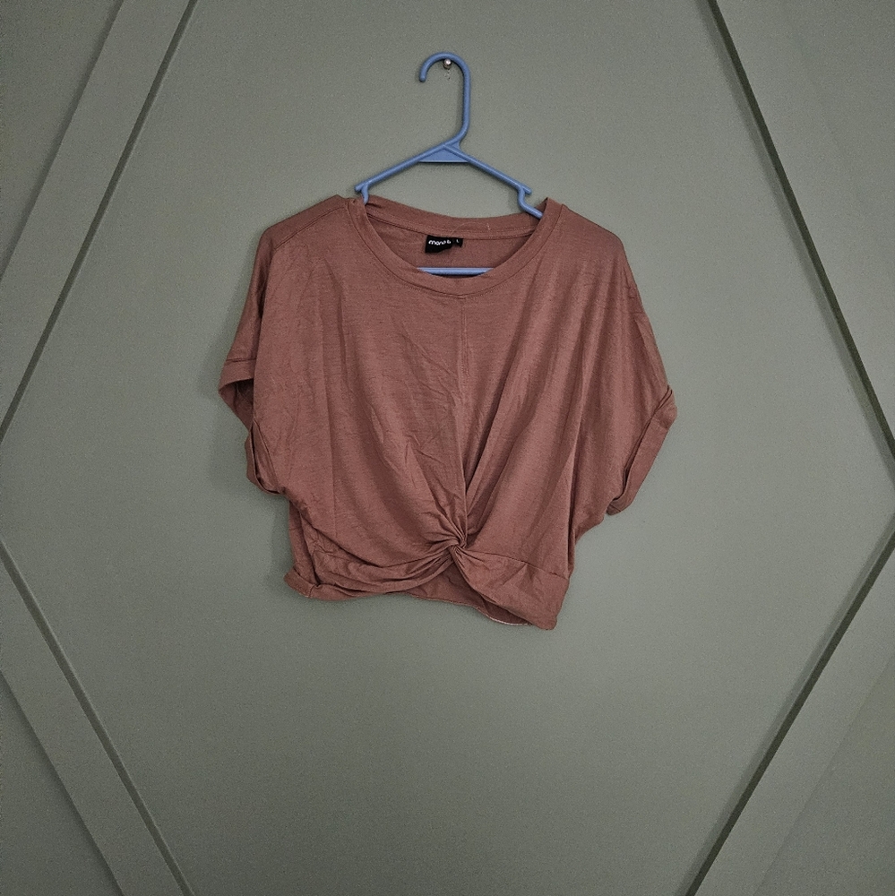 Mono btan crop